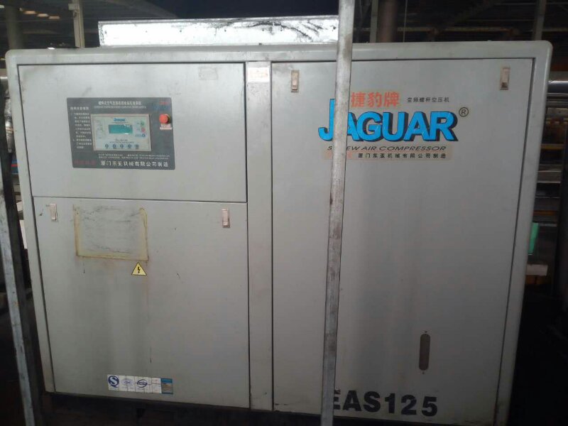 南平新材料公司捷豹55kw空压机散热器更换和巡检